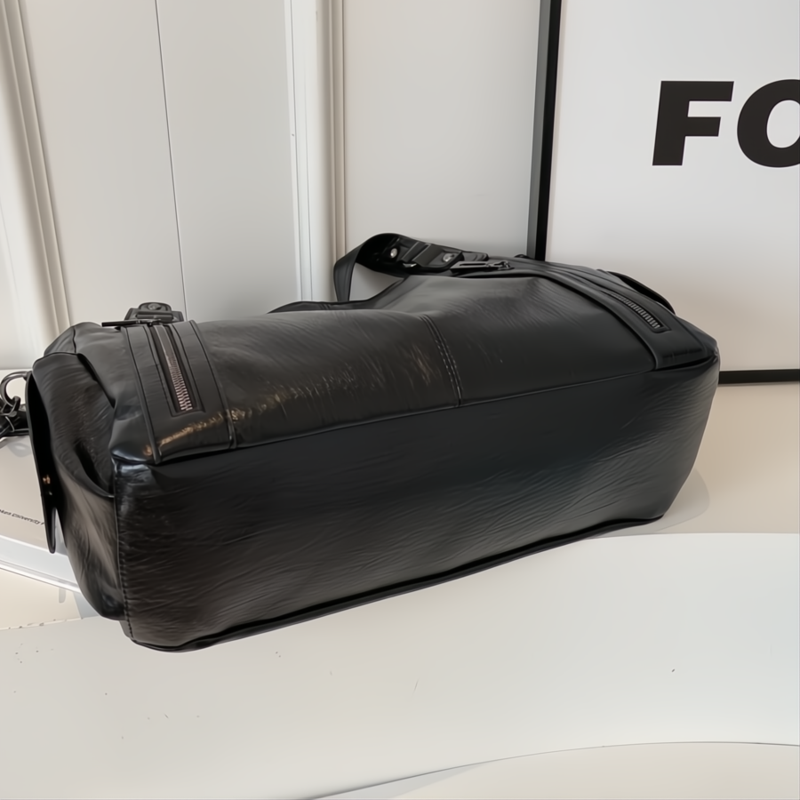 Stylish shoulder bag