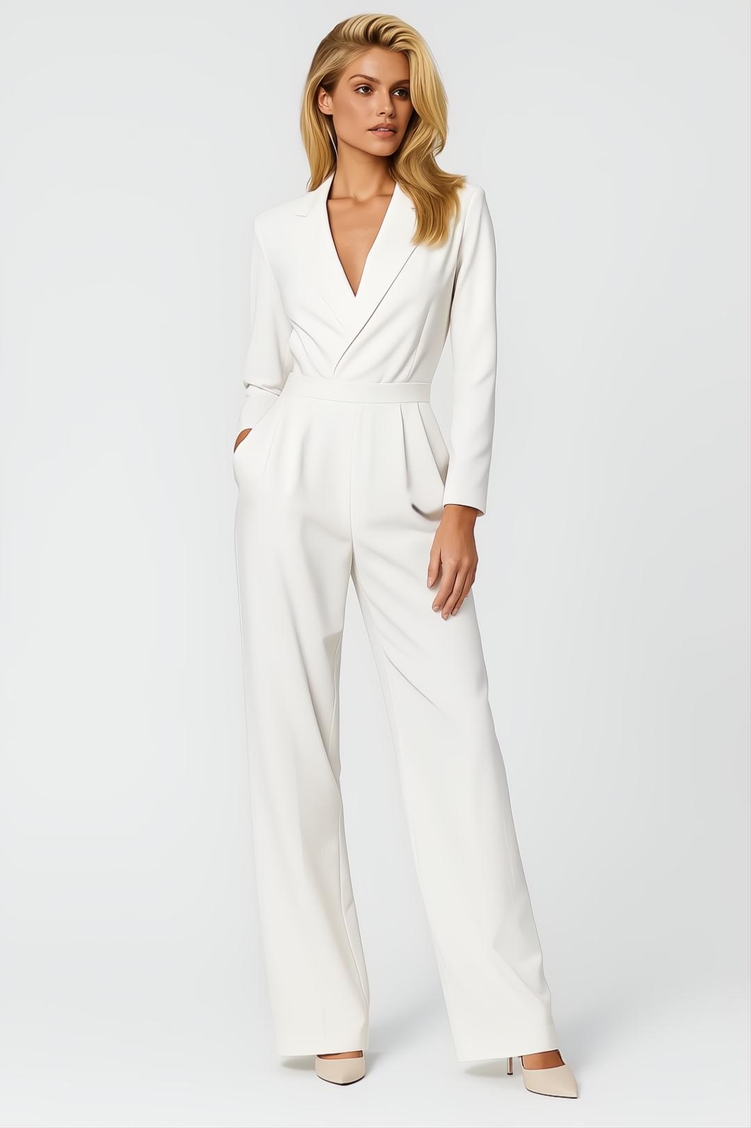 Women's jumpsuit | Elegantly fitted | V-neck