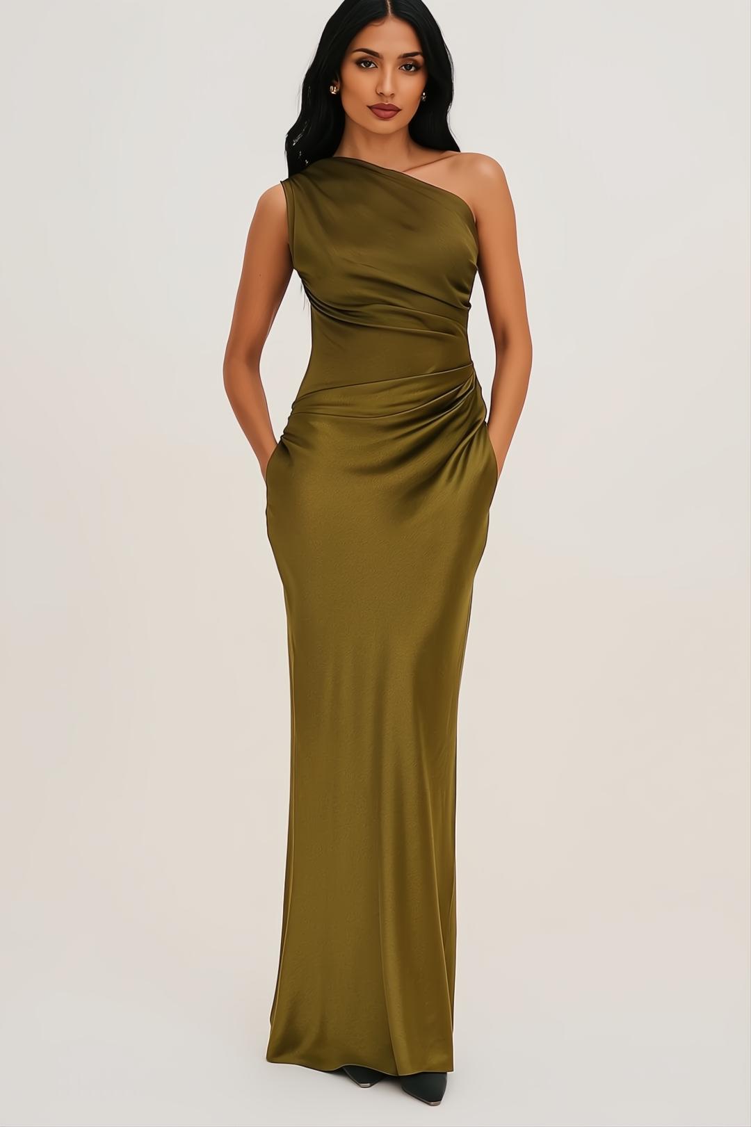 Women's Maxi Dress – One-Shoulder and Slim Fit | Pleated Waist